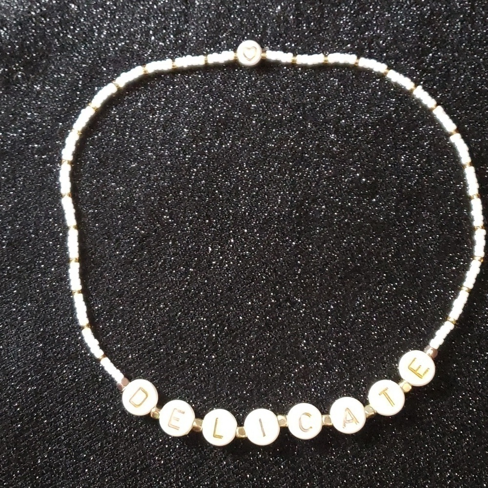 Taylor Swift Delicate Elastic Beaded Necklace Handmade